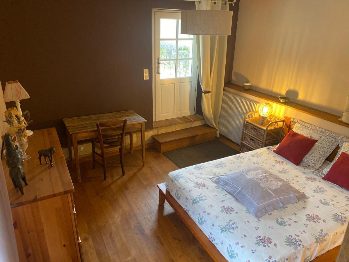 Logis Huit Clos Calme Et Romantique Proche Saumur * Le Coudray-Macouard