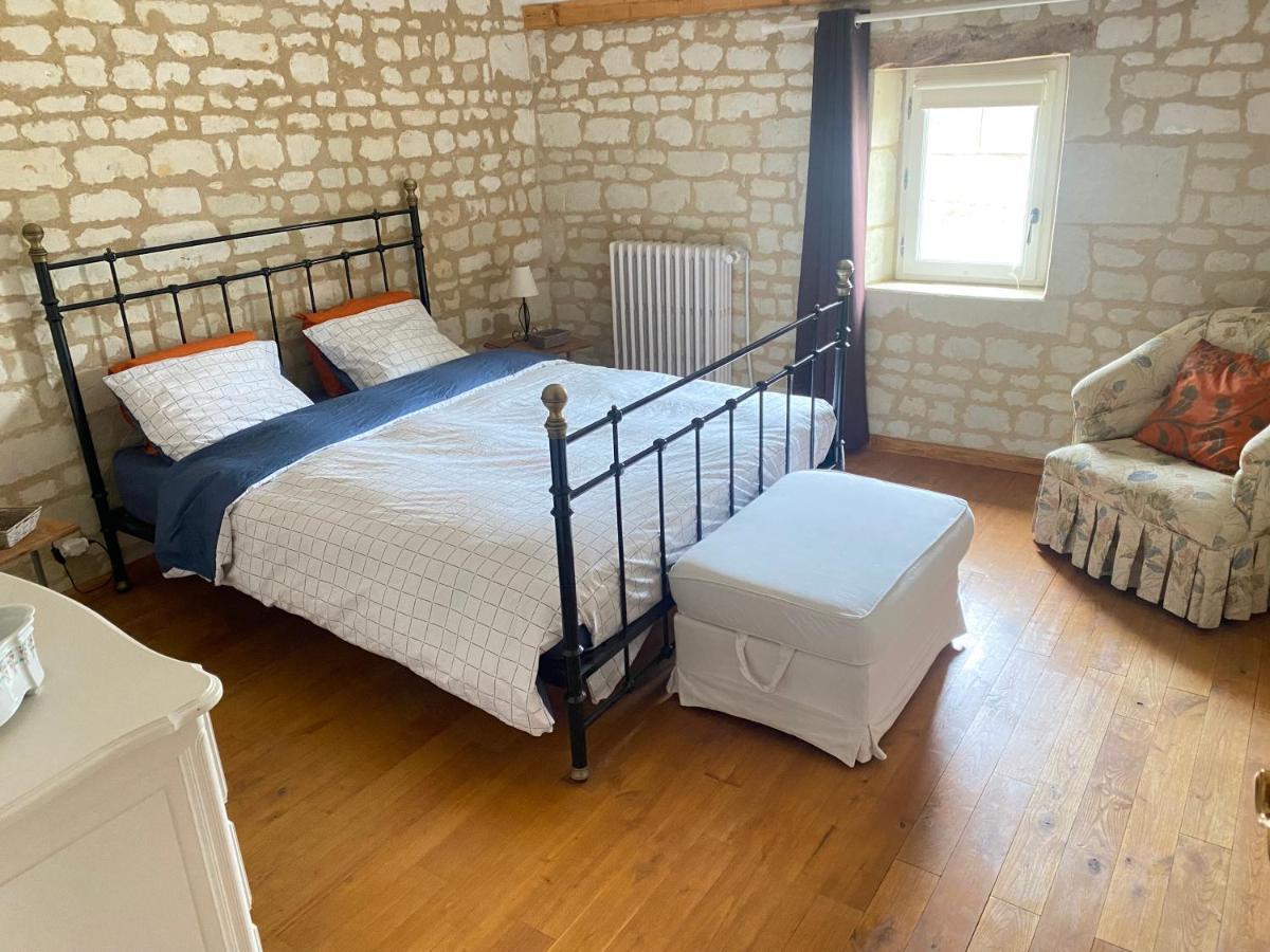 Logis Huit Clos Calme Et Romantique Proche Saumur Ferienhaus Le Coudray-Macouard