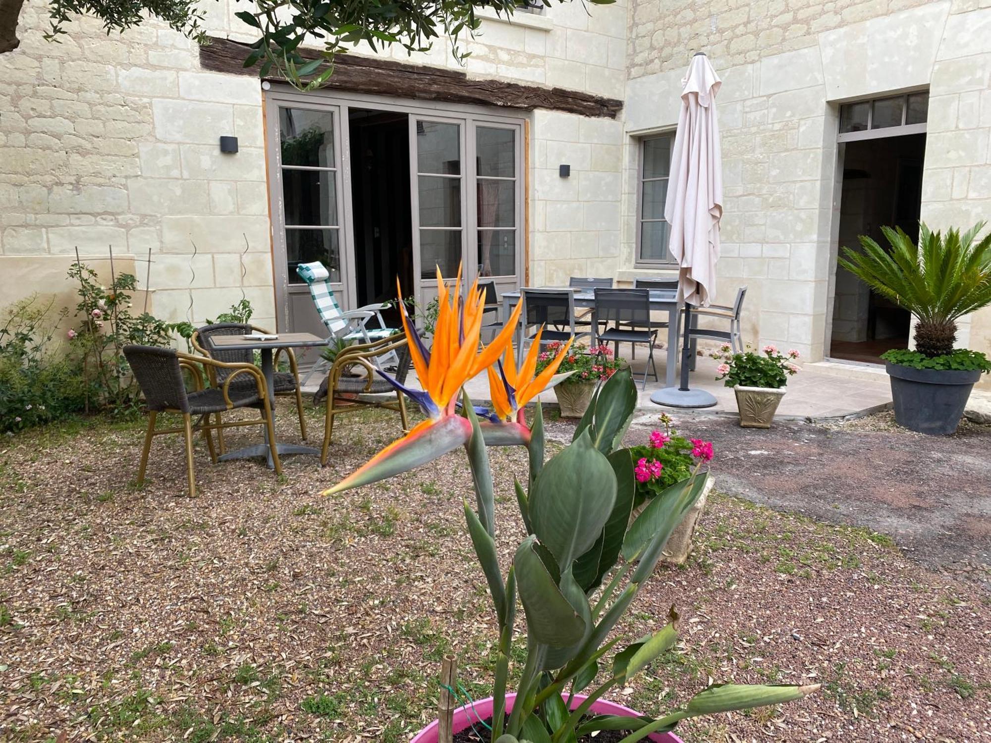 Casa de Férias Logis Huit Clos Calme Et Romantique Proche Saumur *